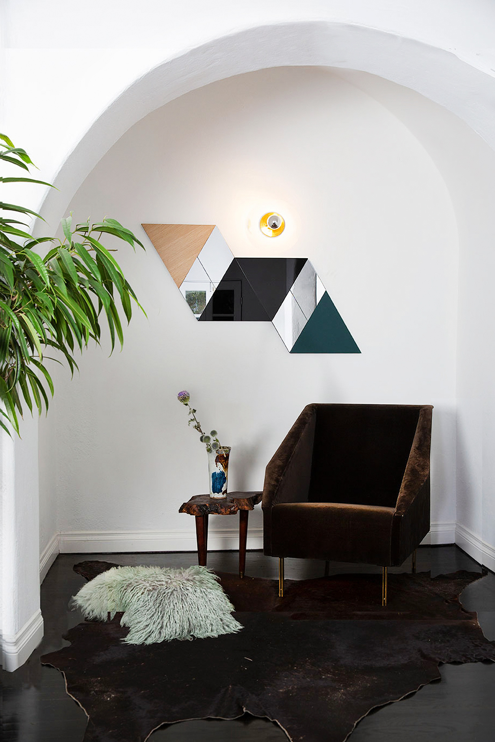 Kim Colwell uses mostly existing furniture and furnishings to restyle a client's nook in a few hours.